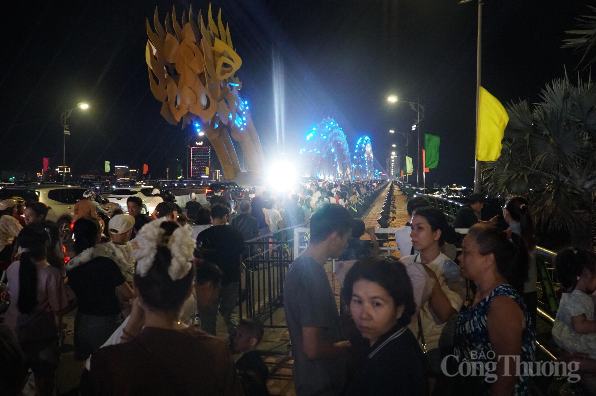 Đà Nẵng: Hàng chục nghìn người dân trải nghiệm triển lãm 'Tổ quốc bình yên' - 16