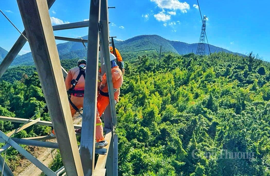 Căng mình trên 'chảo lửa' Hà Tĩnh, giữ vững mạch điện quốc gia - 13