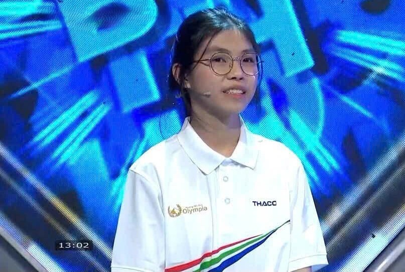 Hà Tĩnh: Nữ sinh 'trường làng' trở thành thủ khoa khối B00 - 2