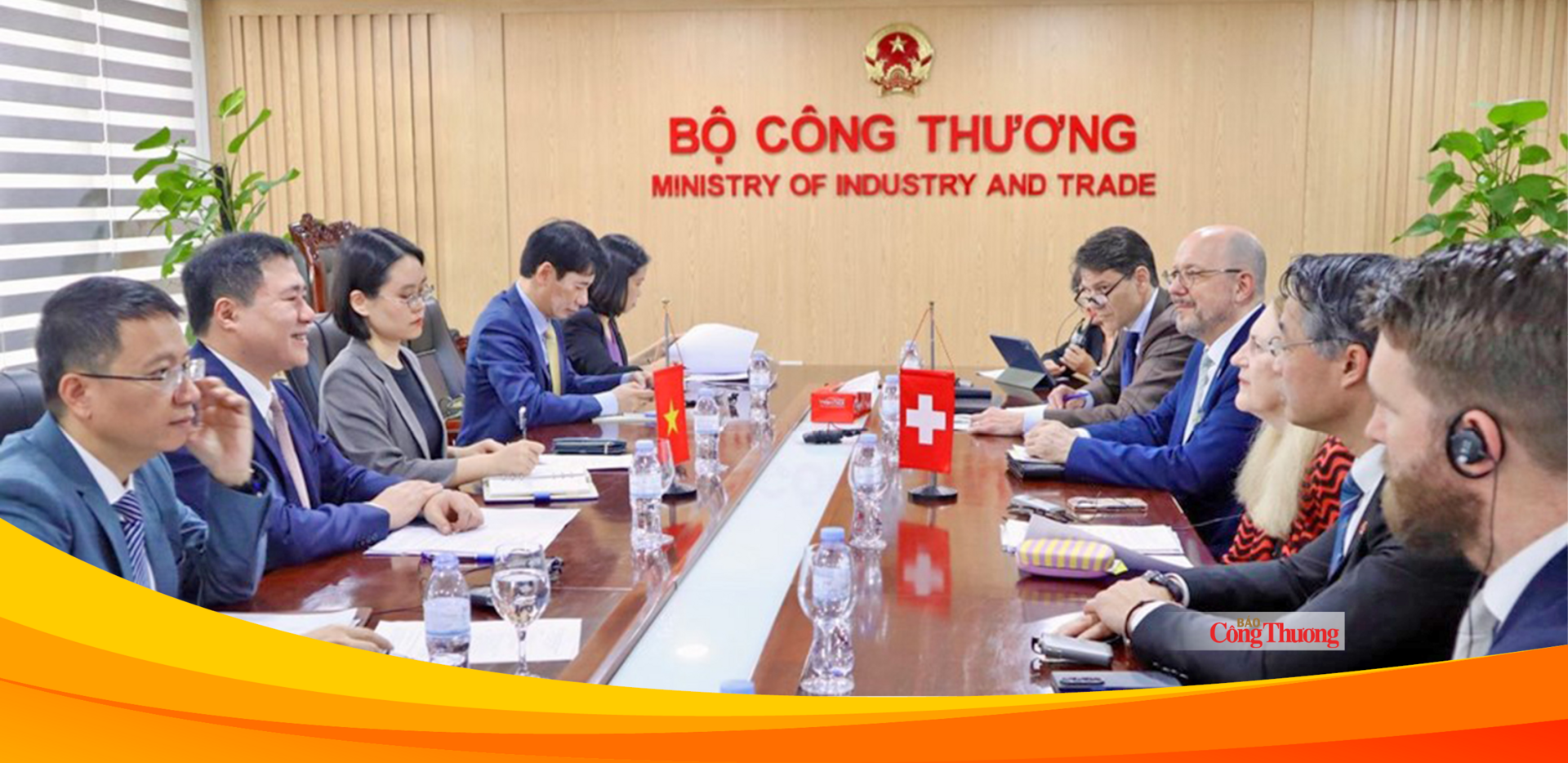 Những 'đêm trắng' mở đường đưa hàng Việt ra thế giới - Bài 1: Đàm phán chưa bao giờ dễ dàng - 12