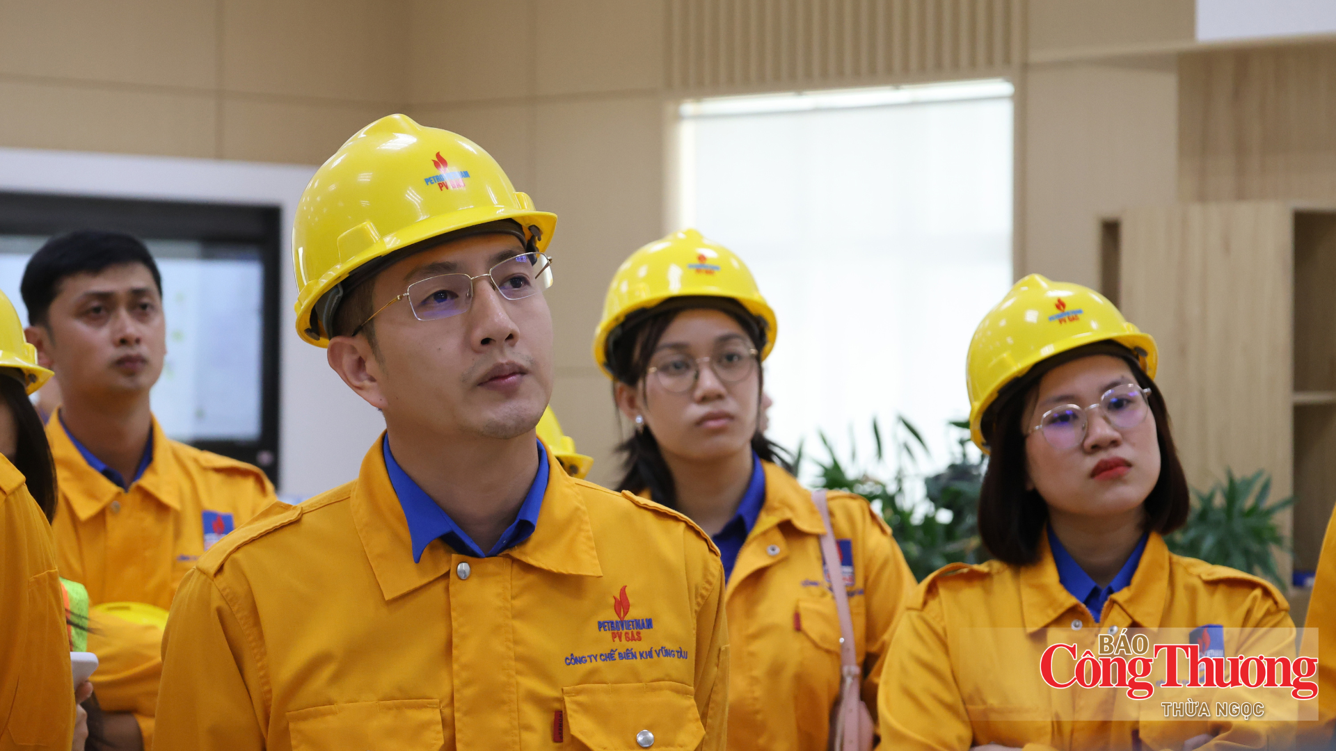 Dấu ấn tuổi trẻ ngành năng lượng trên hành trình khí - điện - 10