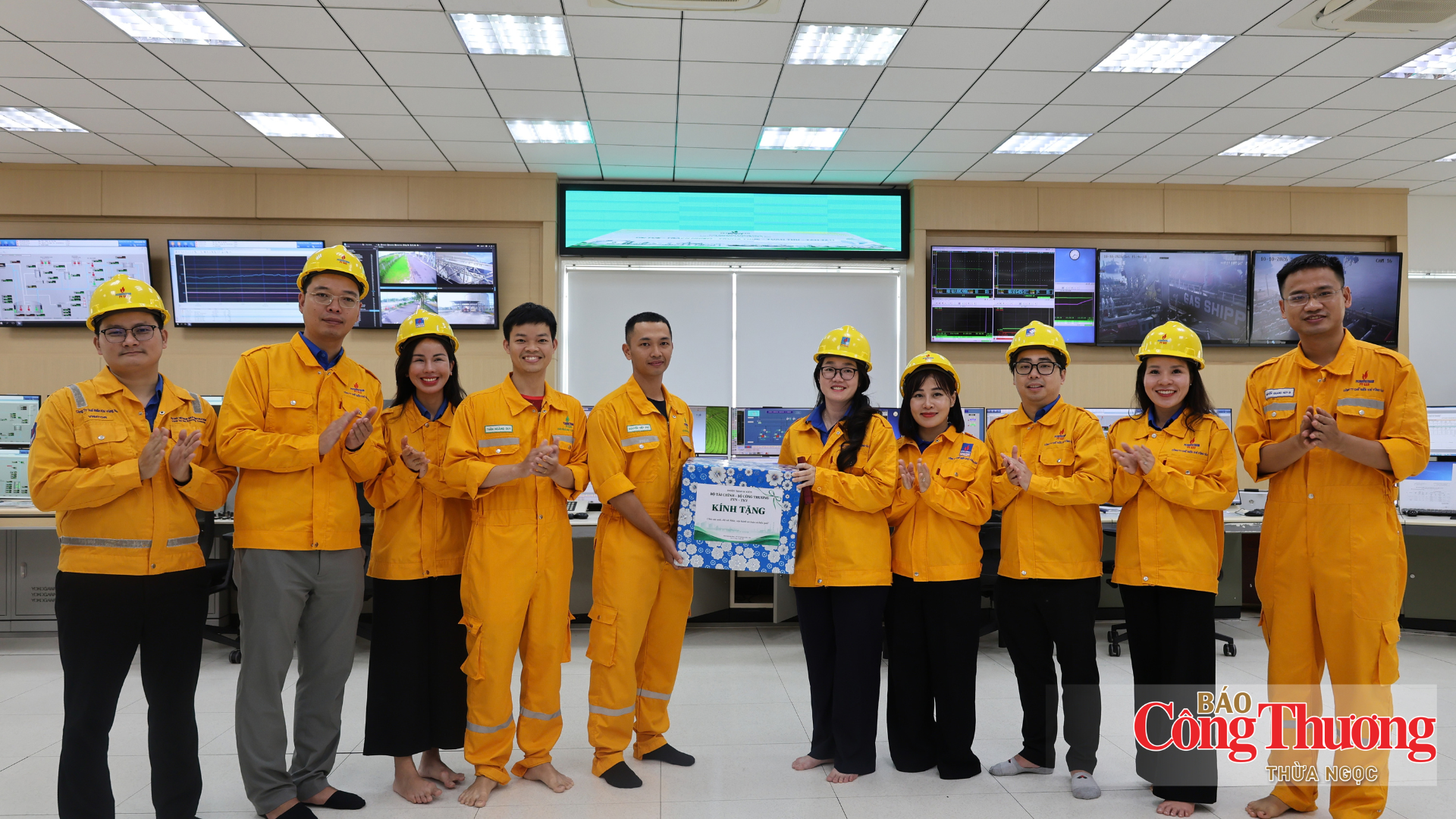 Dấu ấn tuổi trẻ ngành năng lượng trên hành trình khí - điện - 12