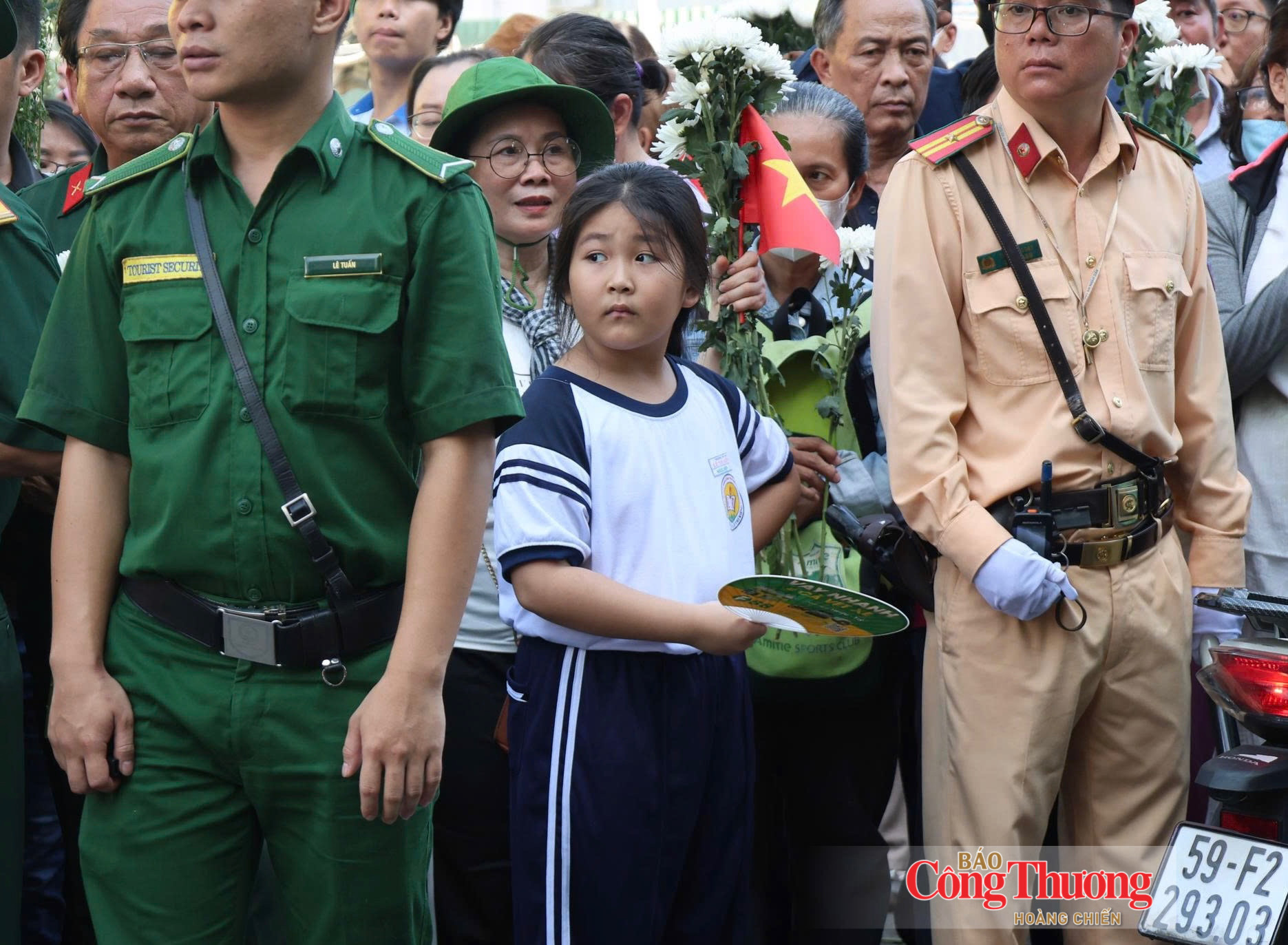 Chùm ảnh: Trong vòng tay Nhân dân, các liệt sĩ trở về với đất mẹ - 6