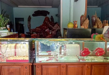Truy tìm người đàn ông táo tợn cướp tiệm vàng giữa trưa tại Quảng Nam