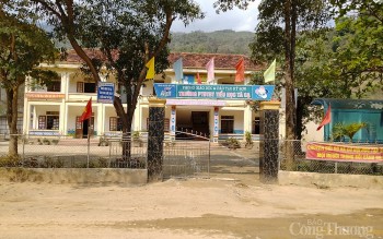 Nhiều bản vùng cao ở Nghệ An vẫn ngóng điện lưới quốc gia