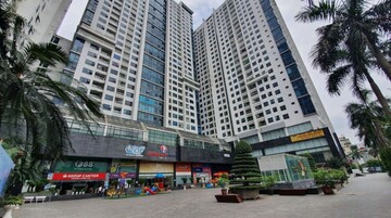 Giá căn hộ lập đỉnh, thị trường duy trì nguồn cung dồi dào
