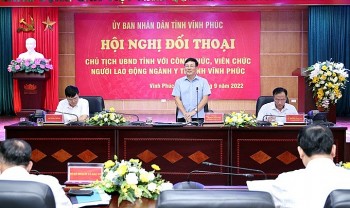 Vĩnh Phúc đối thoại với người lao động ngành y tế