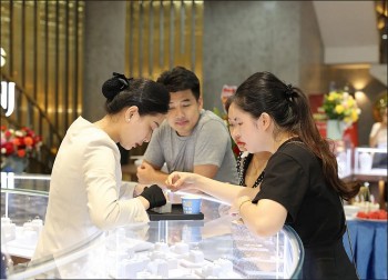 PNJ chuyển lỗ thành lãi nhờ doanh thu bán lẻ