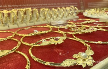 Giá vàng hôm nay 4/10: Giá vàng 999 sụt giảm nhẹ