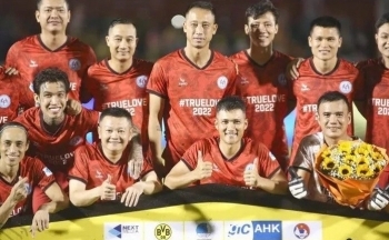Kết quả trận Ngôi sao Việt Nam - Huyền thoại Dortmund: Lê Công Vinh ghi bàn