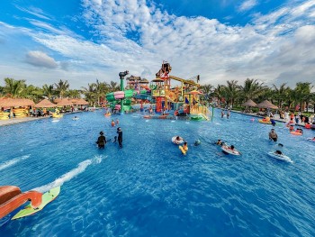Bùng nổ cảm xúc tại sự kiện khai trương Vịnh biển Bốn mùa Paradise Bay
