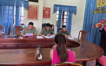 Đăng tin đồn ngân hàng vỡ nợ để câu view bán hàng, một facebooker ở Nghệ An bị triệu tập