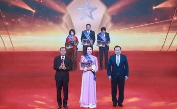 Bông hồng vàng của ngành điện được vinh danh Doanh nhân tiêu biểu năm 2022