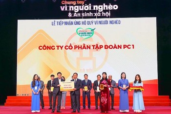 Tập đoàn PC1 trao tặng 1 tỷ đồng Quỹ “Vì người nghèo” TP. Hà Nội