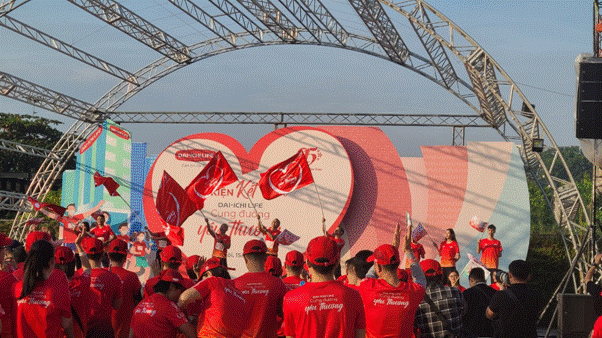 Hơn 700 người tham gia sự kiện 