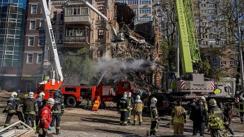 Việc tái thiết Ukraine cần tốn bao nhiêu chi phí?