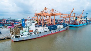 Phó Thủ tướng Lê Minh Khái yêu cầu sớm điều chỉnh phí hạ tầng cảng biển Hải Phòng