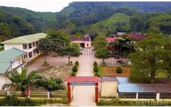 Hà Tĩnh: Phụ huynh mang dao vào trường học dọa chém nhiều giáo viên