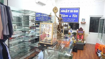 TP. Hồ Chí Minh: Phát hiện thêm “ổ” hàng giả lớn, thu giữ gần 2.000 sản phẩm giả mạo Louis Vuitton, Gucci