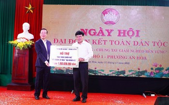 Thường trực Ban Bí thư Võ Văn Thưởng tham dự ngày hội Đại đoàn kết tại Thừa Thiên Huế