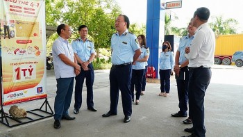 Quản lý thị trường ra quân giữ ổn định thị trường trước, trong và sau Tết 2023