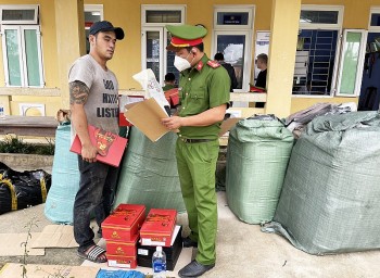 Thừa Thiên Huế:  Xử lý nhiều đối tượng buôn lậu, khai thác cát trái phép