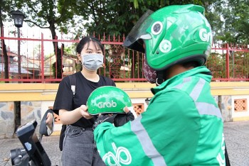 Hành trình 8 năm đồng hành cùng “người lạ Grab” nhưng lại “quen như hơi thở”