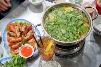 Nhân viên văp phòng về mở quán ăn - Doanh thu trăm triệu nhờ ứng dụng Grab