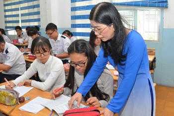 Tăng lương cơ sở từ 1/7/2023, chi tiết bảng lương của giáo viên sẽ tăng như thế nào?