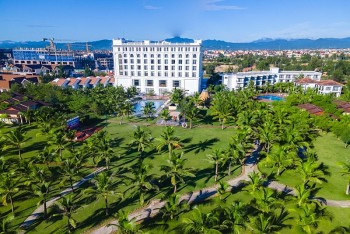 Celina Peninsula Resort – “Nàng thơ” trên bán đảo Bảo Ninh