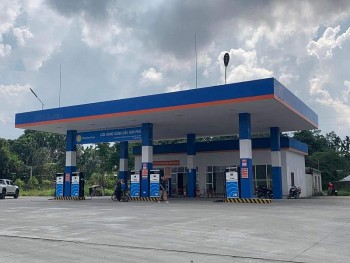 Hà Tĩnh: Điều tra nguời đàn ông tử vong tại cây xăng dầu