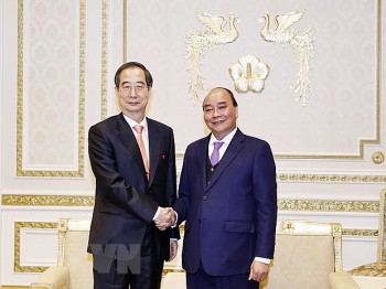 Chủ tịch nước Nguyễn Xuân Phúc hội kiến Thủ tướng Hàn Quốc