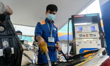 Giá dầu lao dốc, giá xăng trong nước kỳ điều hành ngày 11/12 sẽ ra sao?