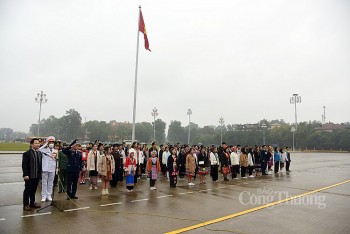 142 học sinh, sinh viên, thanh niên dân tộc thiểu số tiêu biểu báo công dâng Bác