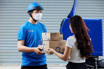 Nhìn lại thị trường thương mại điện tử 2022: Năm bước ngoặt cho tăng trưởng bền vững