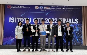 Quán quân Cuộc thi An toàn thông tin quốc tế ISITDTU CTF là ai?
