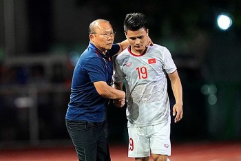 Huấn luyện viên Park mạo hiểm với Quang Hải tại AFF Cup 2022: Bài học Văn Hậu, Đình Trọng còn đó