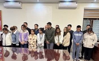 Thanh Hóa: Bắt quả tang 19 đối tượng tổ chức sử dụng trái phép ma túy