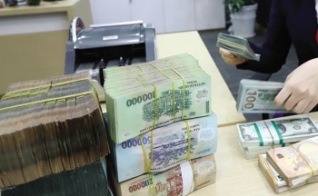 Cảnh báo nguy cơ tín dụng tuồn vào đảo nợ trái phiếu