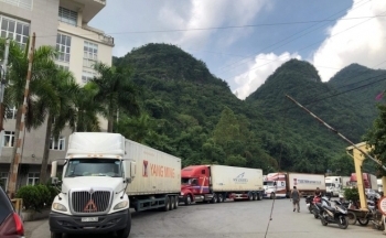 Trung Quốc dừng thông quan hàng hóa tại cửa khẩu dịp Tết Nguyên đán 2023