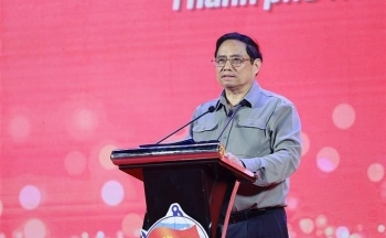 Thủ tướng dự lễ phát lệnh ra quân sản xuất đầu năm tại cảng Tân Cảng – Cát Lái