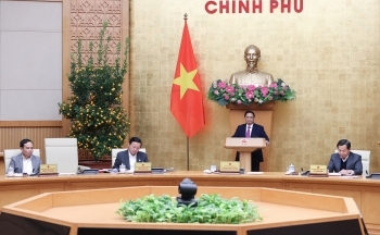 Cán bộ, công chức, viên chức tuyệt đối không đi lễ hội trong giờ hành chính; không tổ chức du xuân,…