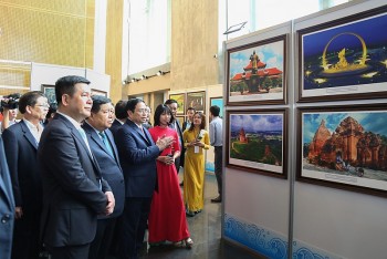 Tìm giải pháp đột phá để phát triển nhanh, bền vững vùng Bắc Trung Bộ và Duyên hải Trung Bộ