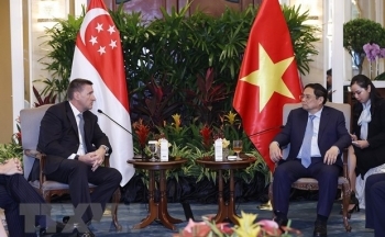 Thủ tướng Phạm Minh Chính tiếp lãnh đạo Ngân hàng Standard Chartered