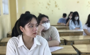 Tranh luận về việc để địa phương tự tổ chức thi tốt nghiệp THPT