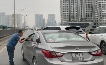 Xử phạt 11 triệu đồng đối với tài xế Porsche chặn đầu, nhổ nước bọt vào xe khác