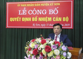 Trưởng phòng GD & ĐT huyện Kỳ Sơn chủ động làm đơn xin thôi nhiệm vụ