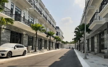 Cận cảnh 42 căn nhà liên kế xây dựng trái phép ở Vĩnh Long