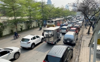 Khuyến cáo chủ xe tại Hà Nội đi đăng kiểm ở các địa phương lân cận