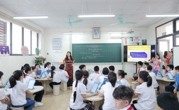 Bộ Giáo dục và Đào tạo yêu cầu xóa lớp không chuyên trong trường THPT chuyên